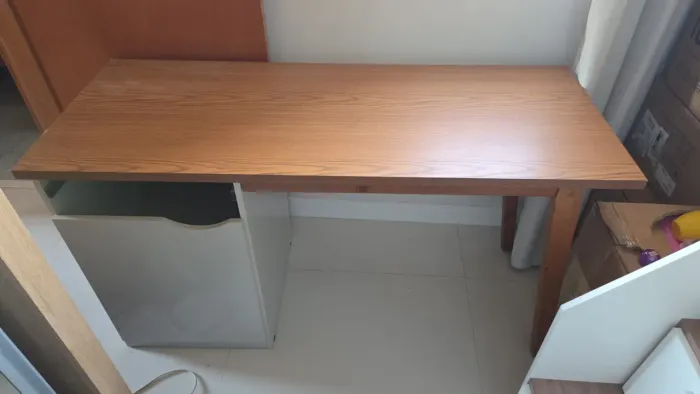 Mesa Para Sala ou Escritório 100,00