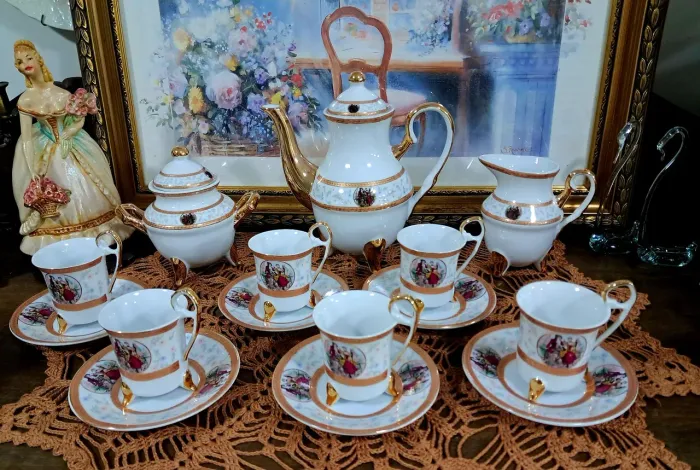 Jogo de café em porcelana fina