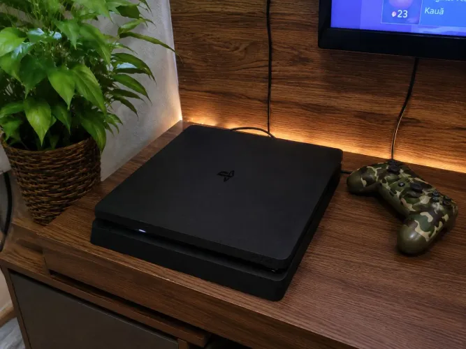 PS4 Slim 500GB Completo + Controle + Cabos