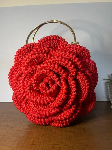 Bolsa em crochê Flora