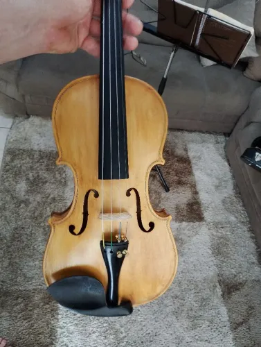 Violino cópia Stradivarius 1713