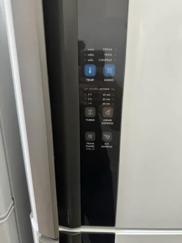 Geladeira Electrolux semi nova 