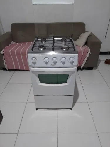 Fogão conservado 170,00 reais