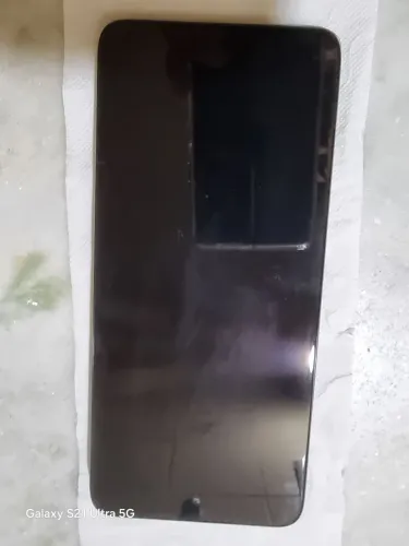 Moto G35 5G em estado de novo na garantia