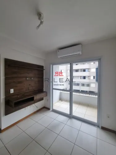 Apartamento para aluguel com 75 m² e 2 quartos no Edifício La Coruña, Bauru - SP