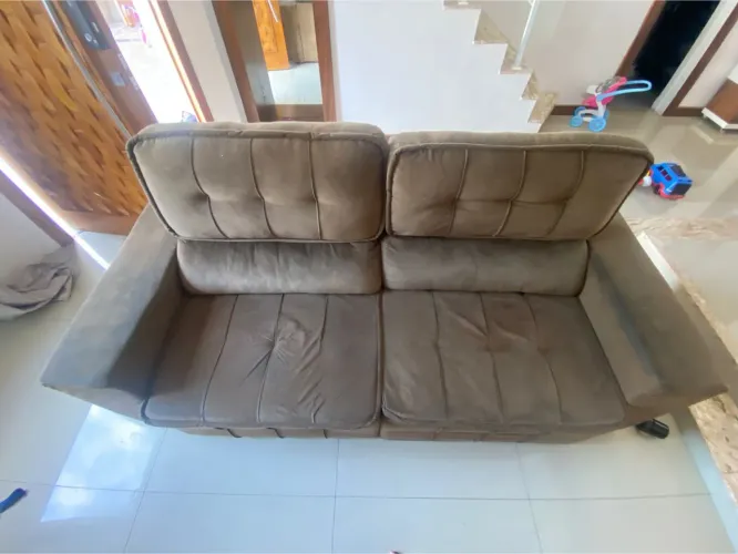 Vendo sofá retrátil e inclinável motivo : (mudança)