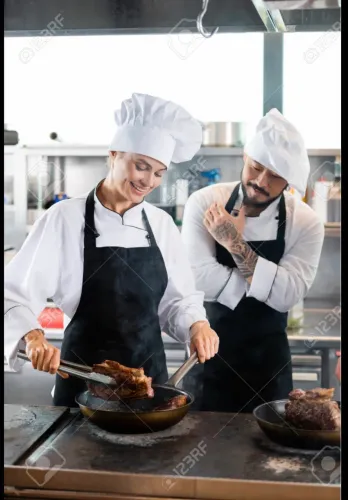 Contrato Coziniro(a) com Experiência em Cozinha Oriental ( japonesa e Chinesa )