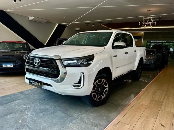 Toyota Hilux CD 4X4 2.8 Diesel Mec. 2022