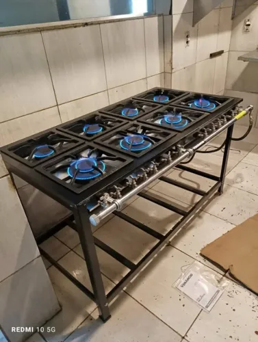 FOGÃO 8 BOCAS 30X30 VENANCIO