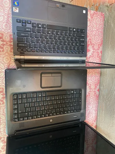 2 notebook ligando porém detalhes leiam !