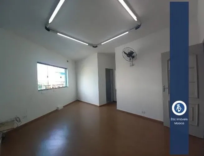 Prédio à Venda, no Bairro Itaim Paulista, 248 m².