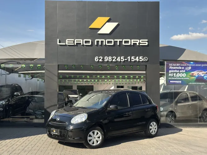 Nissan March S 1.0 12V Flex 5P 2013