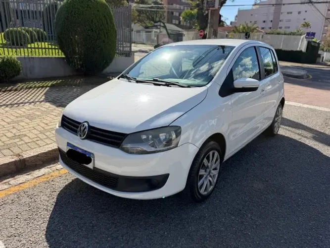 Volkswagen Fox 1.0 MI Total Flex 8V 5P 2014