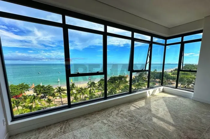 Apartamento para locação. Alto Padrão Beira-Mar na praia de Pajuçara com Piscina Privativa