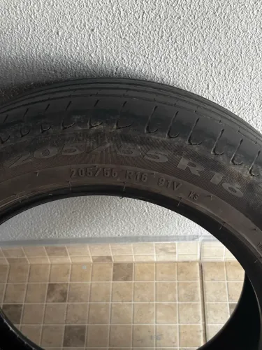 Pneu Pirelli 205 55 16 Cinturato
