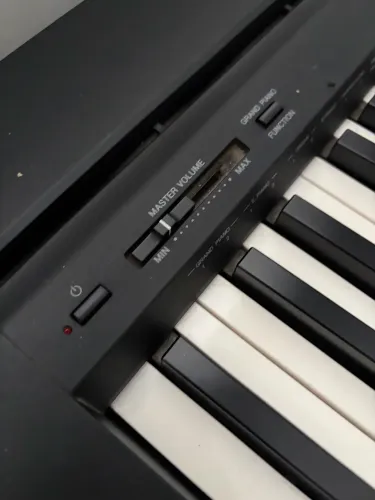 Vendo Piano elétrico Yamaha P-45