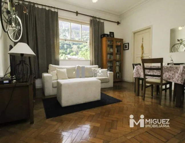 Vendo apartamento rua Mal Pilsudski com vista incrível para as montanhas!