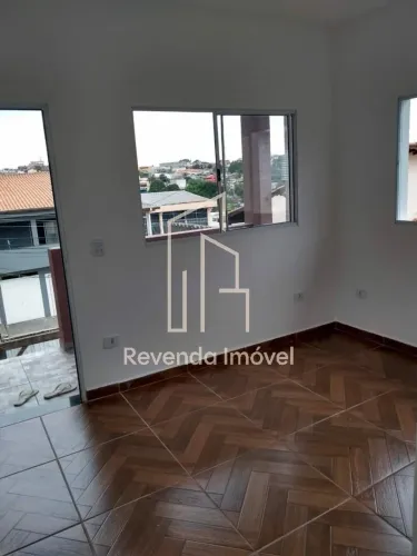 Casa Nova! 2 casas no mesmo terreno. 2 dorm. 1 banheiro 2 vagas de garagem