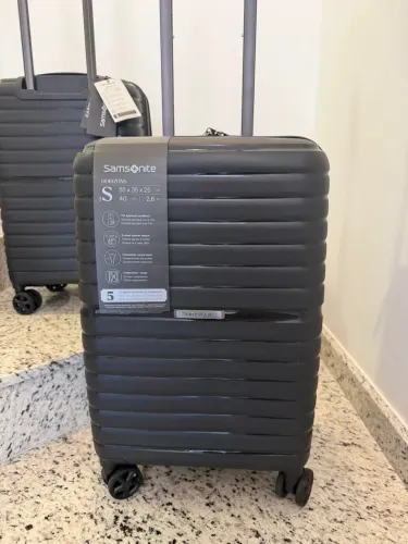Mala De Bordo Samsonite Horizons Pequenta Preta Nova