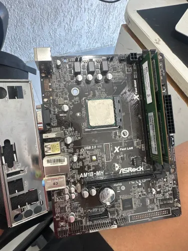 KIT COMPLETO Placa Mãe Usada AM1B-MH