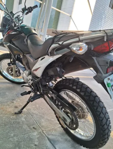 Bros 150 2014/14 (Cor: Preta / Freio a disco / Raio inox)