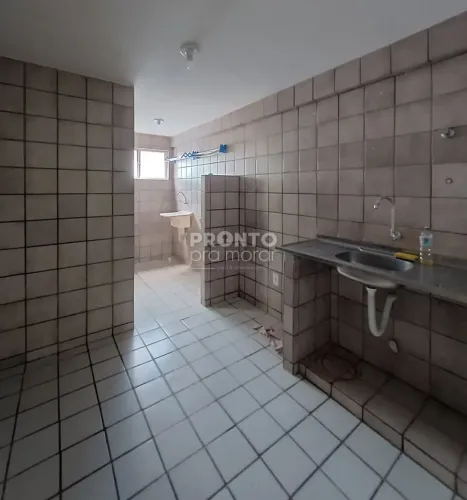 Apartamento com 2 quartos em Várzea