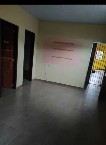 Alugo casa em jardim Jordão 