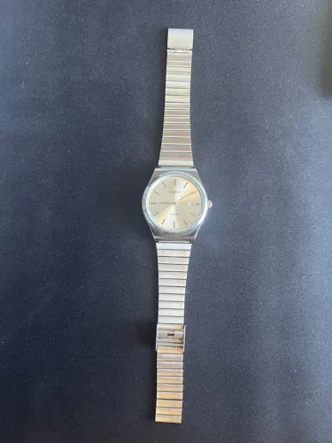 Relógio Casio prata