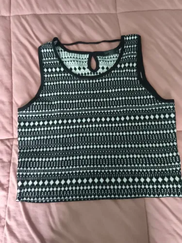 Cropped regata