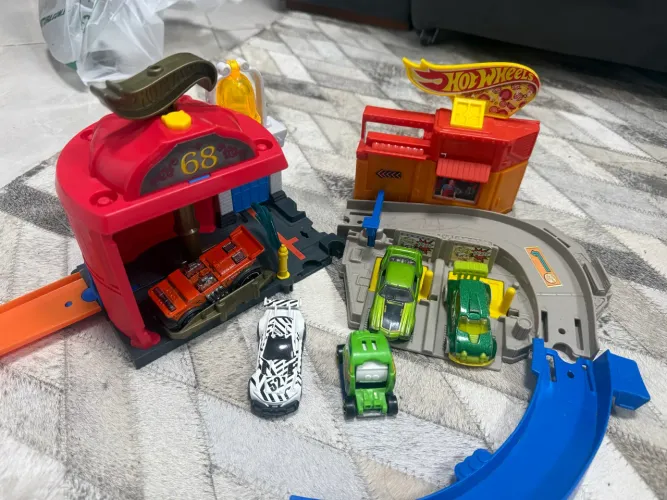 Brinquedo hot wheels 