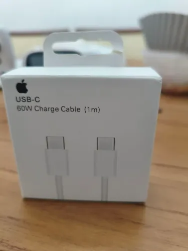 CABO APPLE ORIGINAL NOVO, COMPATIVEL COM IPHONE 15 16 e 17