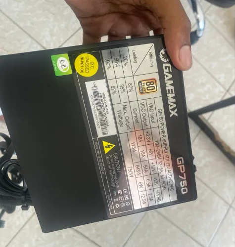 Fonte Gamemax GP750 750W 80 Plus Bronze - PFC Ativo - Full Range