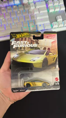 Hot wheels premium velozes e furiosos