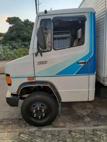 MB 709/91" CAMINHÃO TODO ORIGINAL E BEM CUIDADO ".".