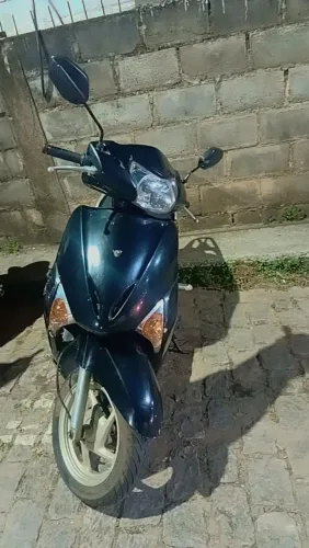Honda lead