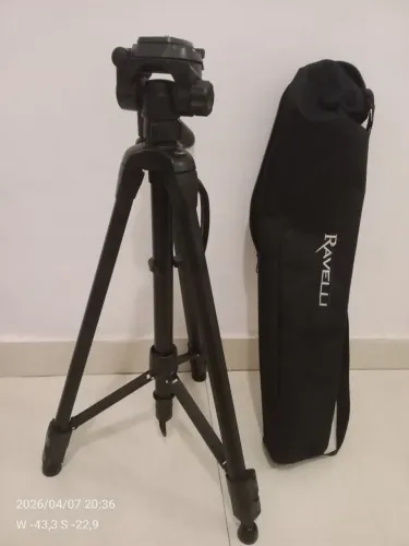 Tripé Ravelli para Câmeras Fotográficas e Filmadoras com Bolsa