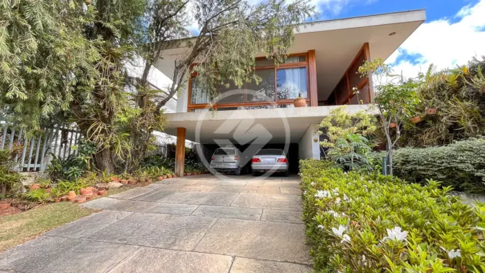 CASA DE 4 QUARTOS À VENDA NO BAIRRO CIDADE JARDIM EM BELO HORIZONTE/MG codigo: 359166