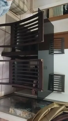 Mesa de jantar com 5 cadeiras