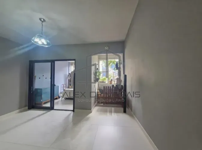 Apartamento à venda, Centro, Vitória, ES. Ótimo acabamento, com piso em porcelanato, cozin