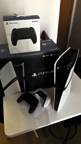 PS5 Pro 2TB (2 controles)