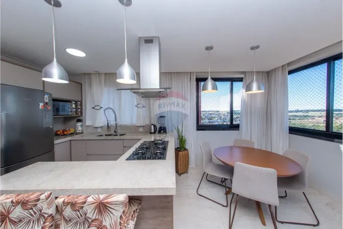 Cobertura Duplex de 200m² ao lado da UPF - 3 quartos - 3 vagas