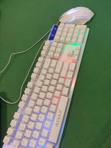 Vendo teclado e mouse