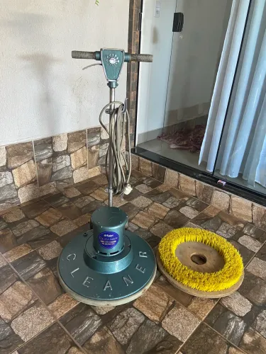 Enceradeira Cleaner 500