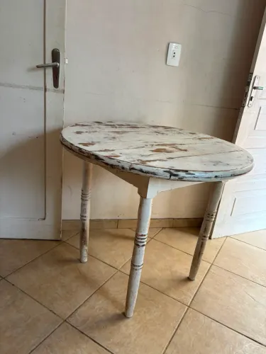 Mesa retrô redonda 4 lugare