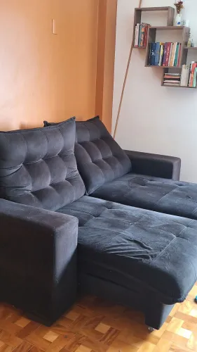 Sofá retrátil e reclinável