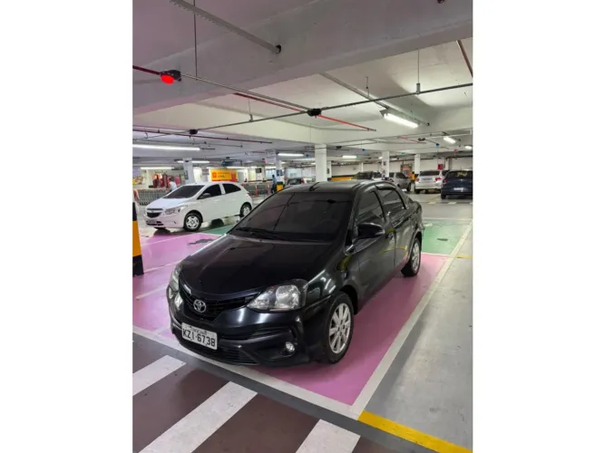 Toyota Etios X Plus Sedan 1.5 Flex 16V 4P Mec. 2019