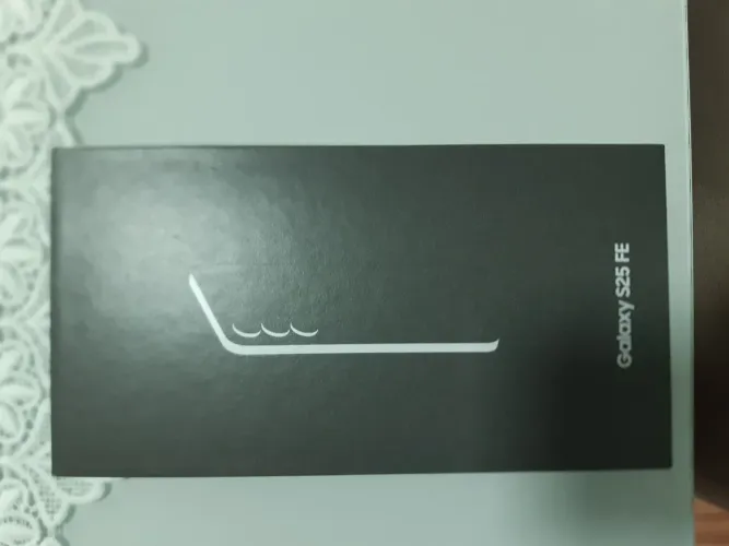 Celular S25 FE