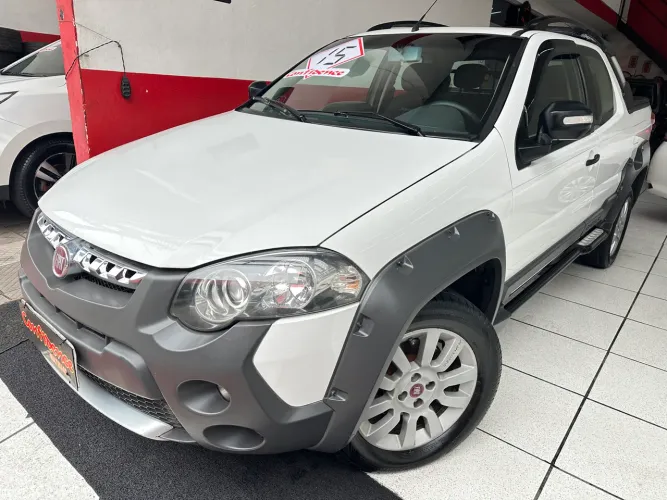 Fiat Strada Adventure1.8/ 1.8 Locker Flex CD 2015