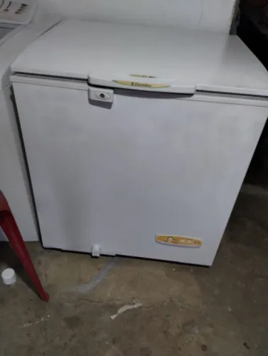Freezer Electrolux 307 litros