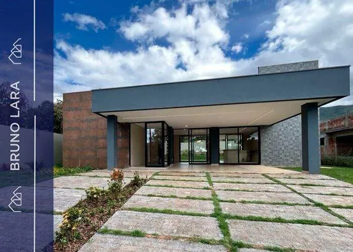Casa disponível para locação no Residencial Vale da Serra - Igarapé/MG.